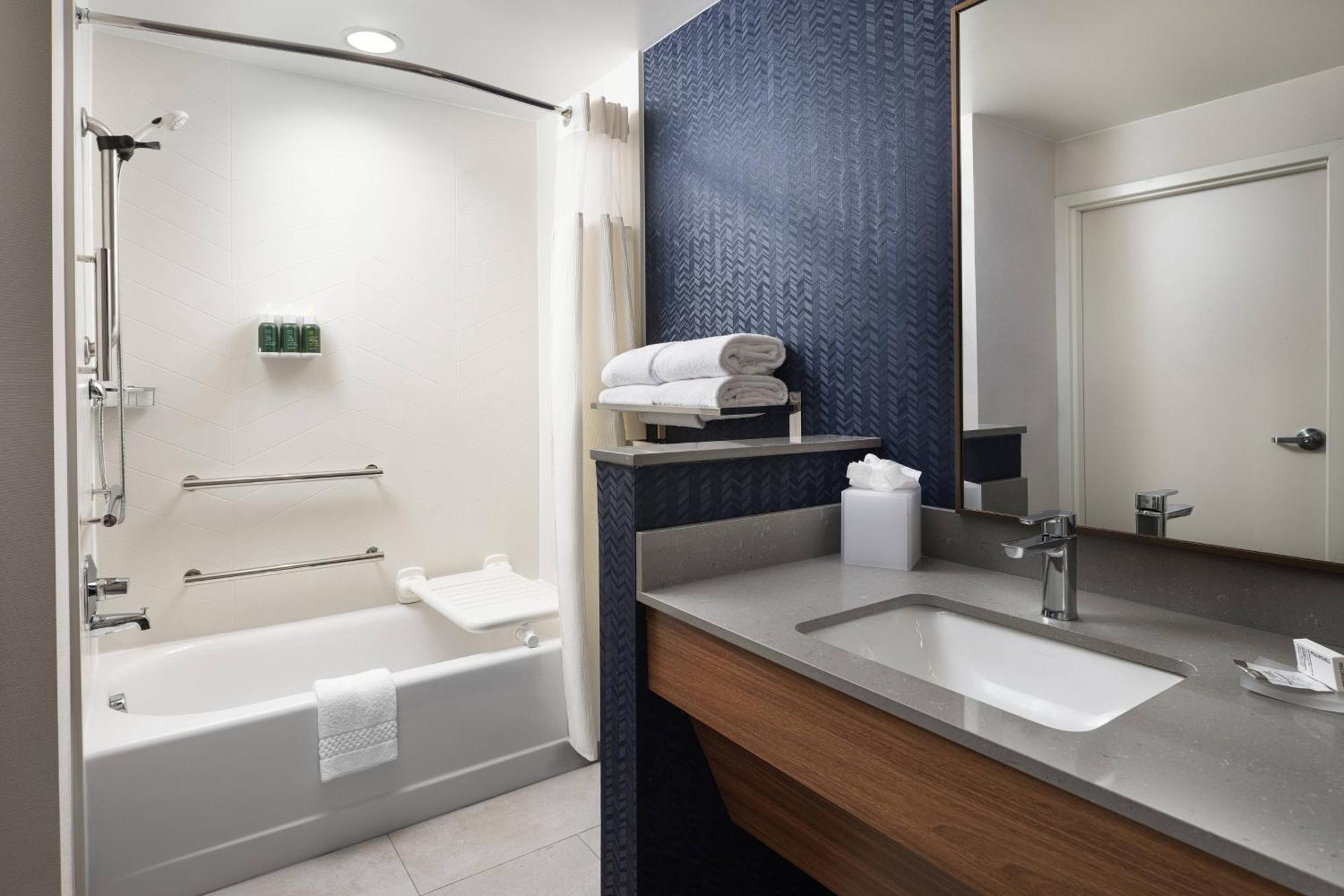 Fairfield Inn & Suites By Marriott South Kingstown Newport Area Экстерьер фото