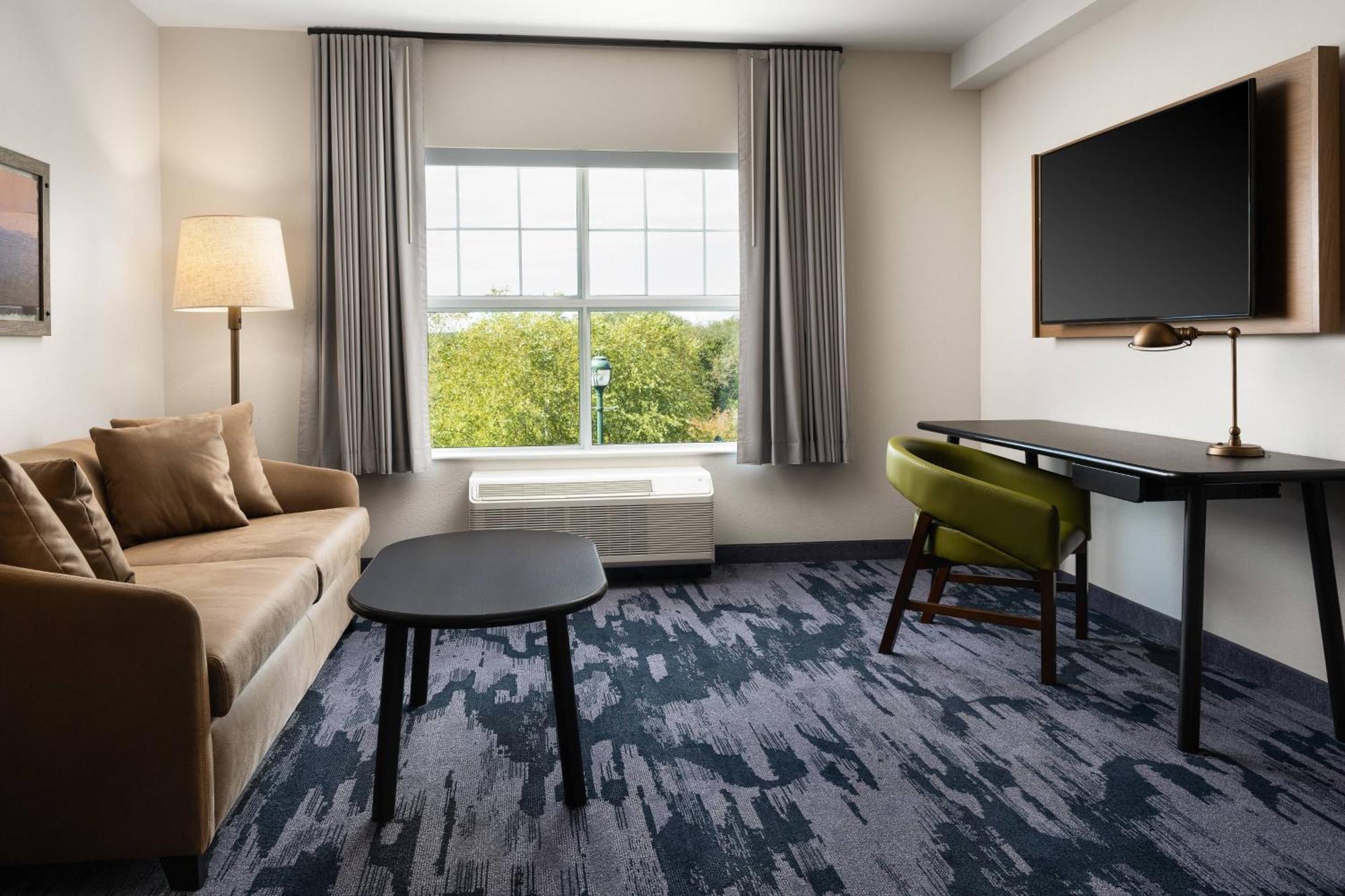 Fairfield Inn & Suites By Marriott South Kingstown Newport Area Экстерьер фото